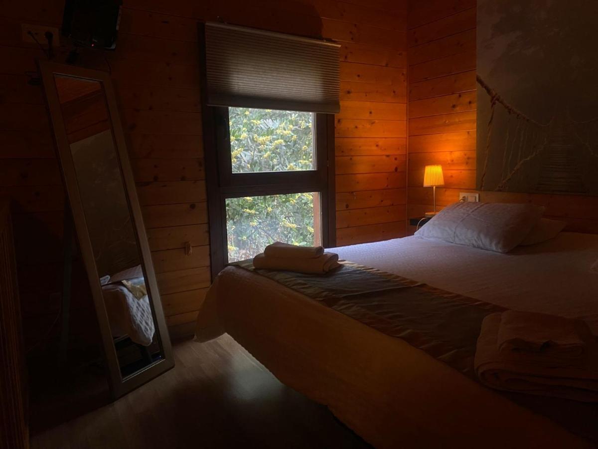 Apartamentos El Bosquet Sant Cugat del Vallès Eksteriør bilde