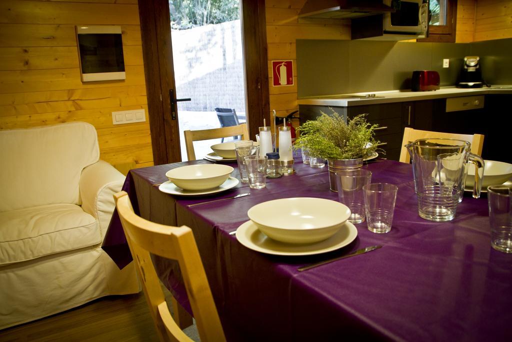 Apartamentos El Bosquet Sant Cugat del Vallès Eksteriør bilde