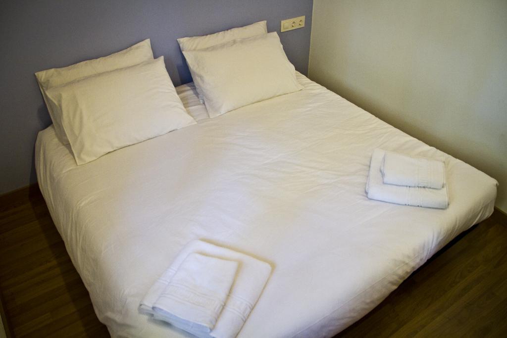 Apartamentos El Bosquet Sant Cugat del Vallès Eksteriør bilde